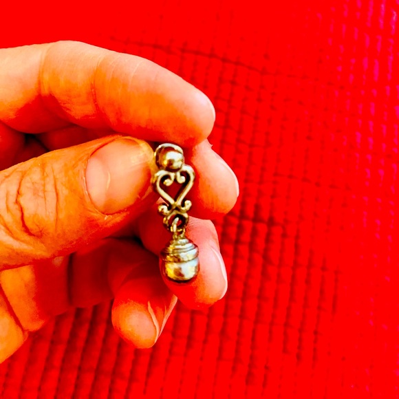 Brighton Earrings - Picture 2 of 3